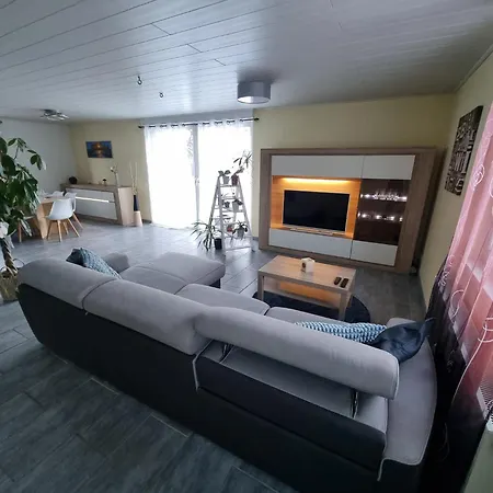 Prázdninový dům Le De Cleo, Maison Spacieuse Et Paisible.